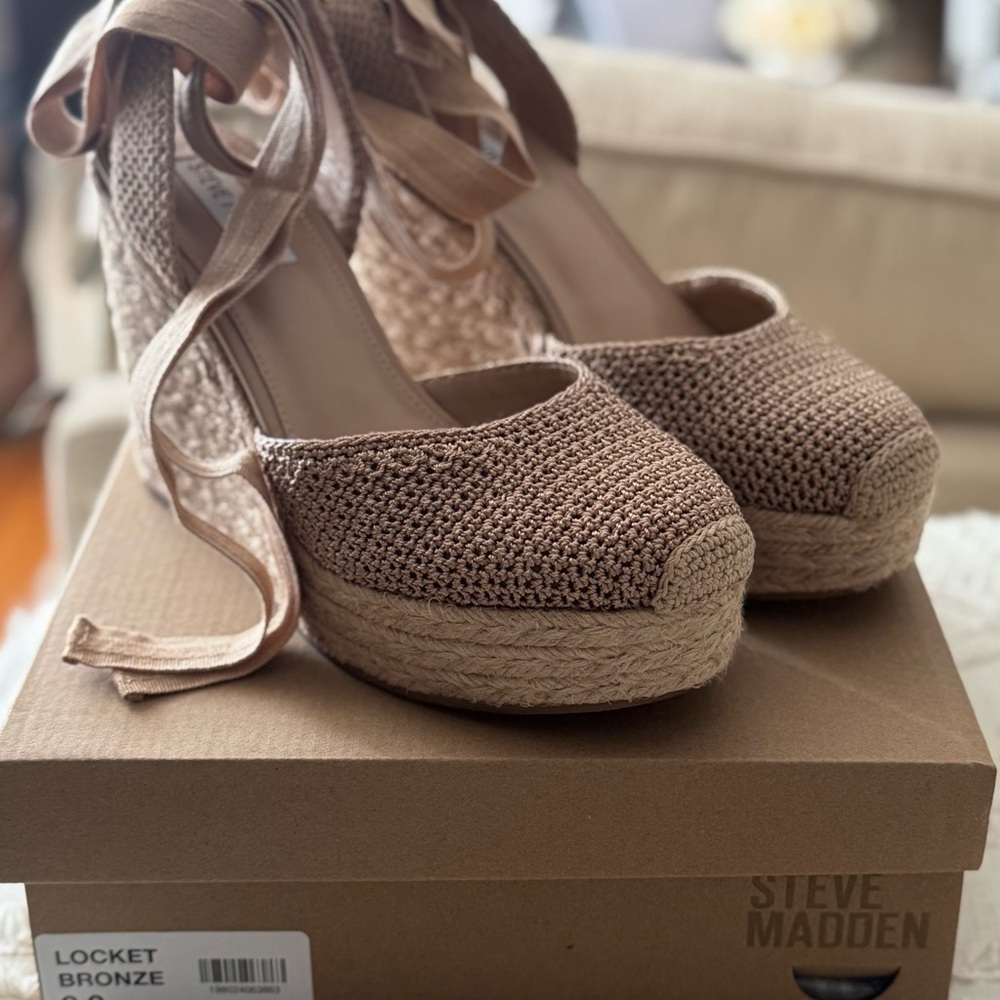 Steve Madden Brown Espadrille Wedges..brand new, never worn